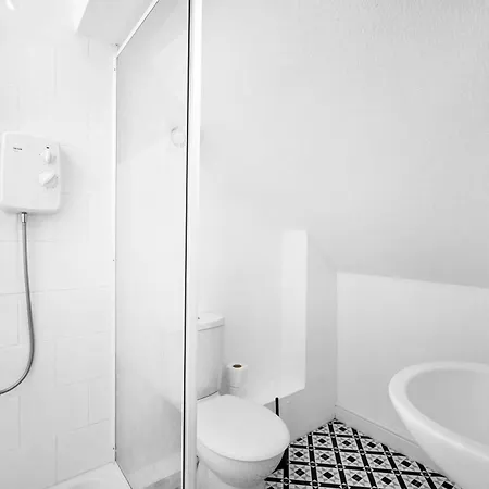Luxury Apartment - Accommodates 4 - On Street Parking Available 2Cr Birmingham Extérieur photo